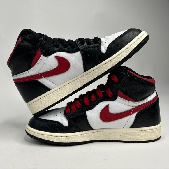 Nike Air  Jordan 1 Retro High OG GS “Black Gym Red” 2023 - Picture 3 of 8
